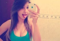 novinha peituda pelada